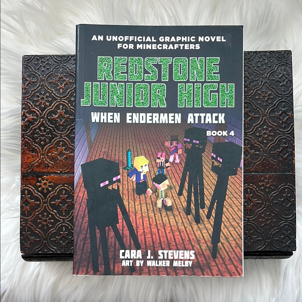 Redstone Junior High: When Endermen Attack - Book 4